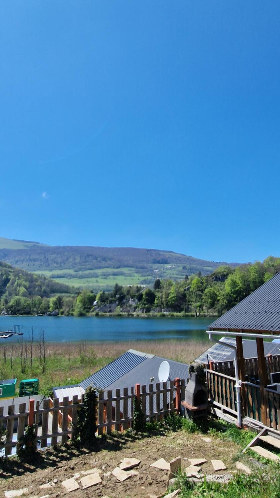 Chalet Bord De Lac Avec Piscine N2E Laffrey Экстерьер фото