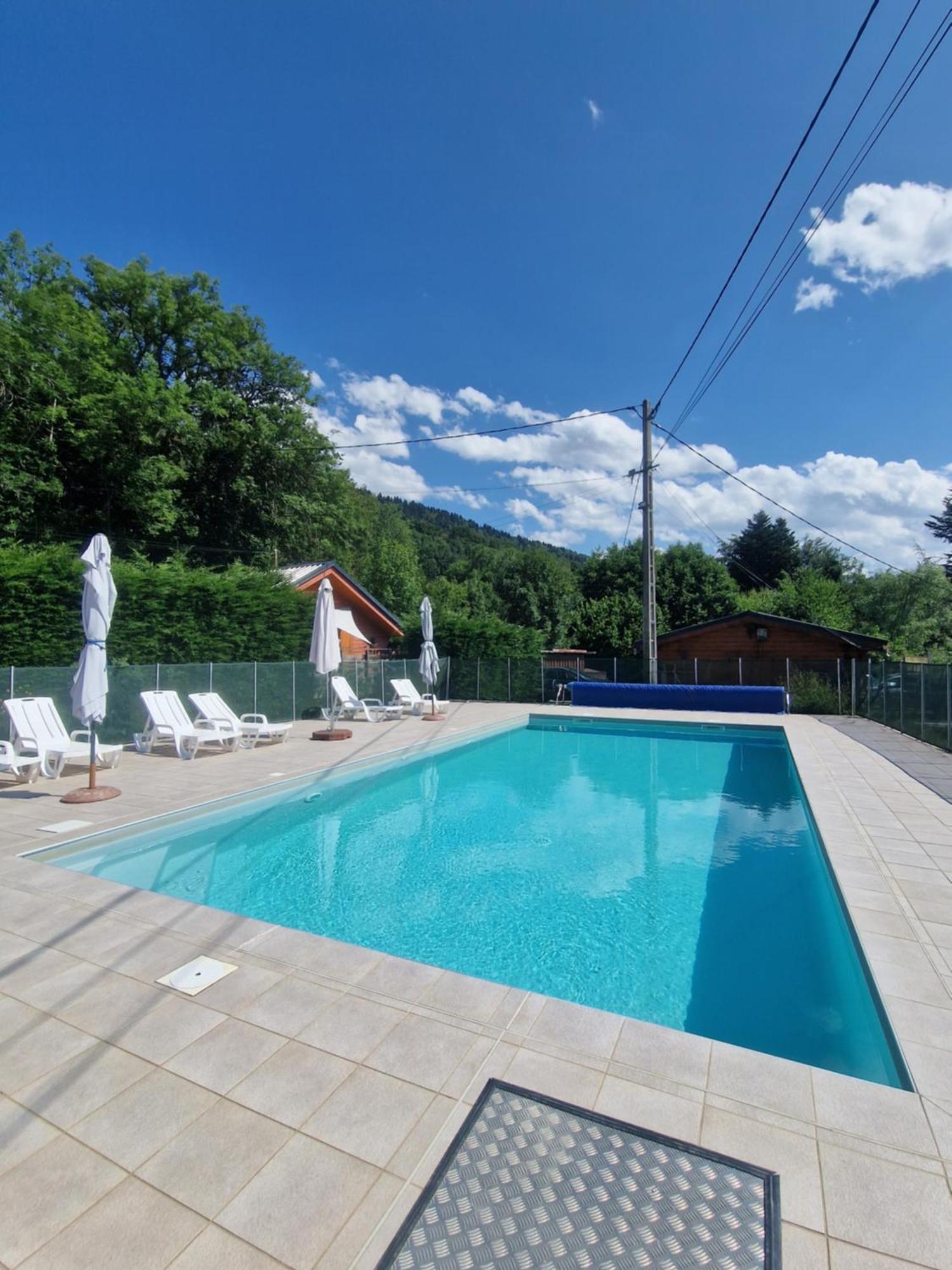 Chalet Bord De Lac Avec Piscine N2E Laffrey Экстерьер фото